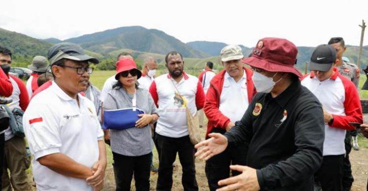 BIN Dan Papua Muda Inspiratif Berhasil Berdayakan 120 Orang Untuk