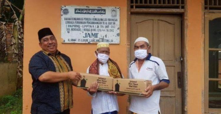 HIPMI Salurkan 3 500 Paket Sembako Buat Guru Ngaji Dan Dhuafa