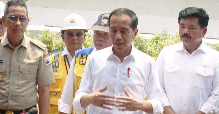 Jokowi Boleh Boleh Saja Tapi Kita Ini Ada Etika Sopan Santun Ketimuran