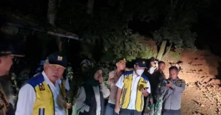 Tinjau Penanganan Longsor Di Cianjur Puncak Menteri Basuki Insya