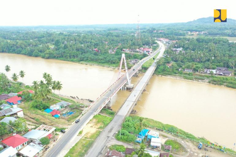 Bangkitkan Ekonomi Sumbar Pupr Resmikan Dua Jembatan