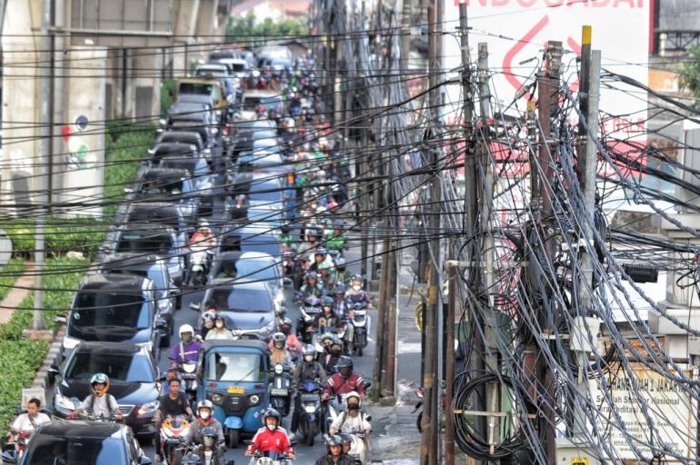 Kebon Sirih Bakal Bentuk Pansus Kabel Semrawut