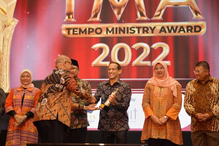 Tempo Ministry Award Kemendikbudristek Raih Penghargaan Dari