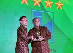 Berdayakan Masyarakat Pesisir Program Apartemen Kepiting Indra Karya Raih 2 Penghargaan CSR Award