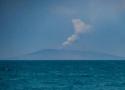 4 Gunung Erupsi Bareng Waspada, Tapi Jangan Panik