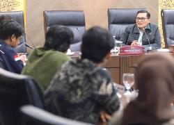 Curhat Warga Pulau Seribu Ke Ketua DPRD DKI Harga BBM Lebih Mahal, Akses Tiket Kapal Seret