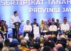 Di Banyuwangi, Menteri AHY Beri Laporan Ke Jokowi Soal Sertipikat Elektronik