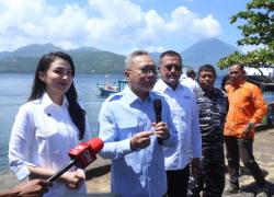 Buka Seminar KDKMP Maluku Utara,
Zulhas: Kopdes Harus Majukan Ekonomi Warga