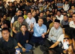 Dihadiri 1 Menteri, 1 Kepala Badan, 1 Wamen, Diskusi Di UGM Ricuh