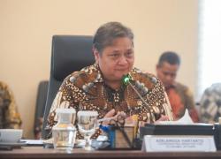 Dukung Industri Nasional Airlangga Kawal Insentif Bea Masuk Plastik 0 Persen