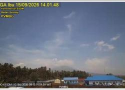 Gunung Ibu Batuk-Batuk, Tinggi Kolom Letusan 700 Meter