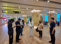 Imigrasi Denpasar Deportasi 6 WNA Pembuat Onar dan Ogah Bayar Tagihan