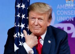 Jutaan Orang Tangisi Pemakaman Khamenei, Trump Kaget