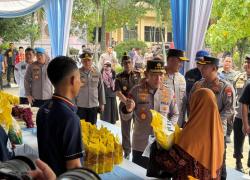Kapolri Tinjau GPM Polda Banten, 27 Ton Beras SPHP Tersalur Ke Masyarakat