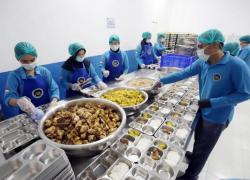 Melihat Dari Dekat Program MBG DI Sulsel Dapur Berstandar Restoran Eks Driver Ojol Jadi Relawan