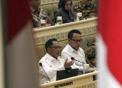 Mendagri Minta Gubernur, Bupati & Wali Kota Berhemat Sejumlah Daerah Defisit Anggaran
