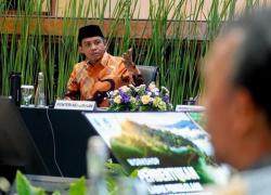 Menhut Raja Juli Siapkan Draft Perpres Badan Pengelola Gambut-Mangrove