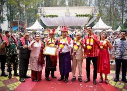 Menkop Apresiasi Festival Bunga & Buah Kabupaten Karo Dorong Ekonomi Daerah