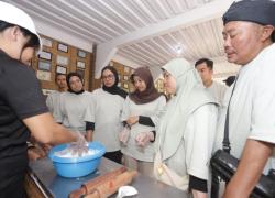 PLN Indonesia Power Cetak Pramuwisata Andal untuk Desa Wisata Kamojang