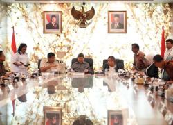 Rapat 4 Jam di BPKP,  Hashim & Ara Bahas Pembentukan Tim Kawal Investasi Qatar