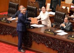 RAPBN 2027 Disahkan: Belanja 4.106 Triliun, Ekonomi Tumbuh 6 Persen