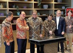 Resmikan Pabrik HSG Material Di KEK Kendal Airlangga Komit Tumbuhkan Investasi Sektor Manufaktur