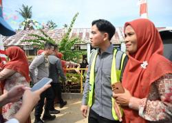 Spontan Singgah, Wapres Gibran Sapa Siswa Dan Cek Sekolah Terdampak Banjir
