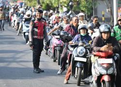 Terkendala Pengiriman, Antre BBM Di Bali Bukan Karena Stok Menipis