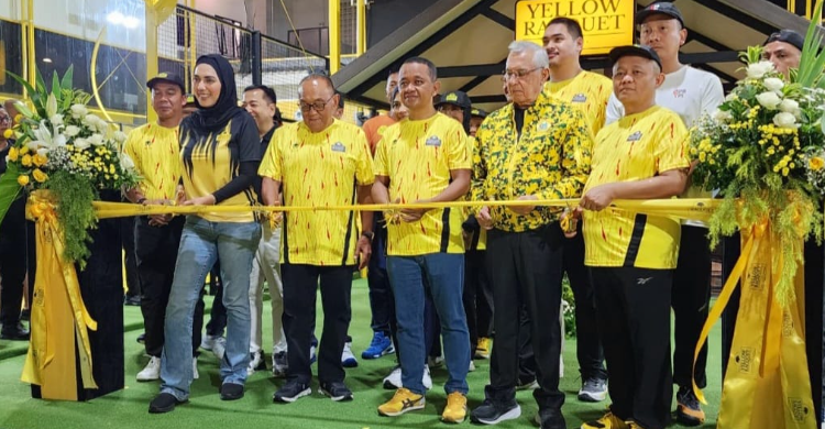 Bahlil Resmikan Yellow Racquet Club, Inovasi Golkar Gaet Generasi Muda
