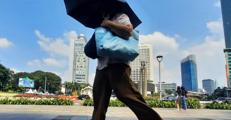 Cuaca Besok Di Jakarta Hujan Atau Panas? BMKG: Puncak Panas 34 Derajat ...