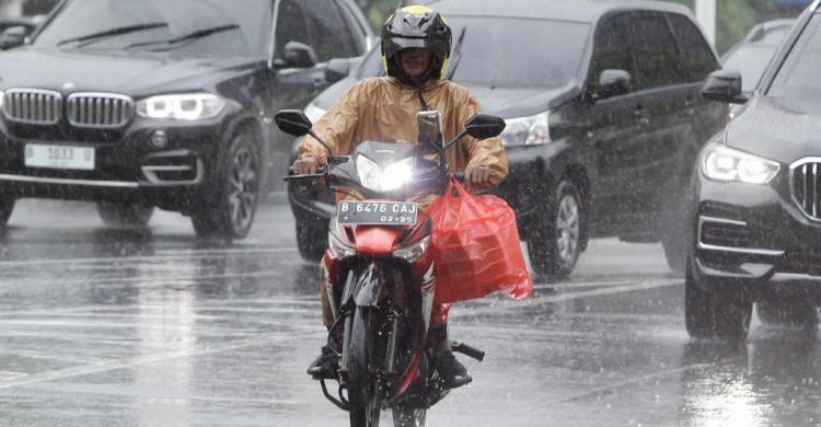 Cuaca Besok Hujan Atau Panas? Ini Kata BMKG Untuk Jakarta, Sabtu 3 ...