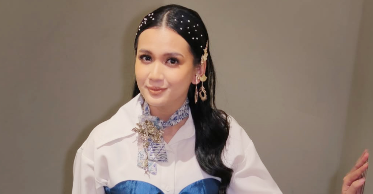 Dea Annisa, Pasrah Dipanggil Dea Imut