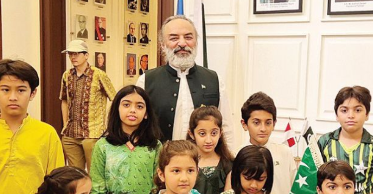 Dubes Pakistan Untuk Indonesia Ameer Khurram Rathore Rayakan Hari ...