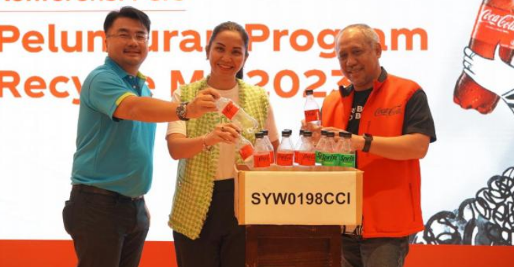 Dukung Daur Ulang Botol Plastik, Coca-Cola Dan Grab Rilis Program ...