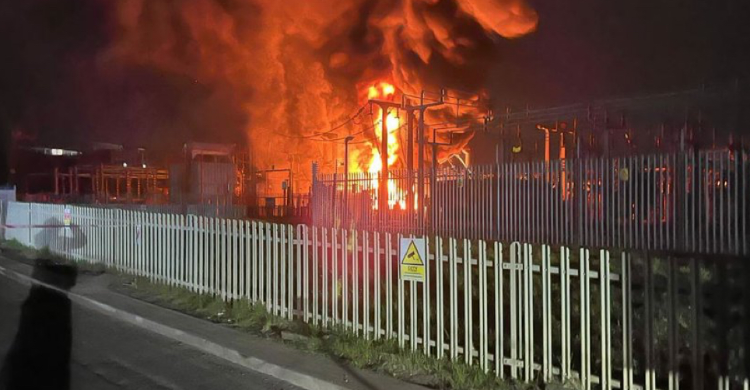 Gardu Listrik Terbakar, Bandara Heathrow Inggris Tutup