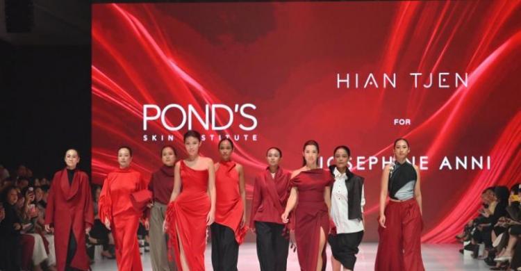 Jennifer Bachdim & 7 Miracle Models Ramaikan JFW 2027 Ajak Perempuan ...
