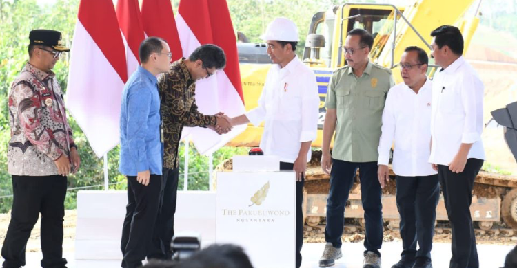 Jokowi Letakkan Batu Pertama Pembangunan Apartemen Berkonsep Hijau Di IKN