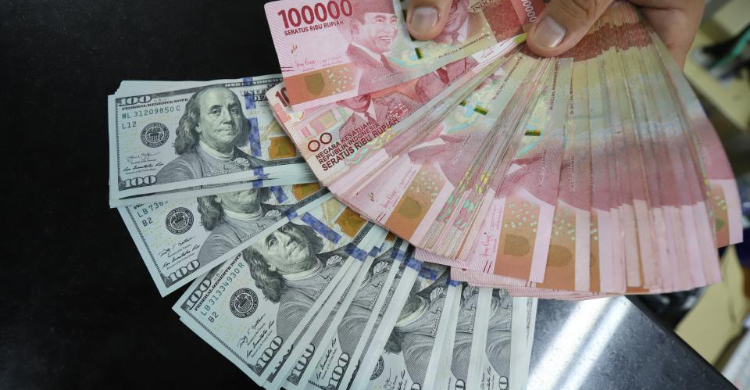 Menguat Lagi, Rupiah Dibuka Pada Level Rp 15.365