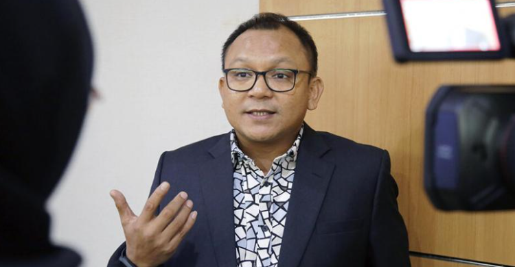 Buzuq gey pornosini onlayn tomosha qiling