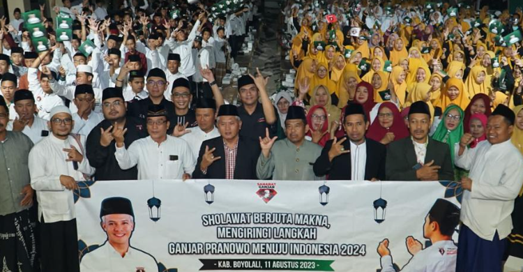 Sahabat Ganjar Gelar Sholawat Berjuta Makna Bersama Ulama Dan Santri ...