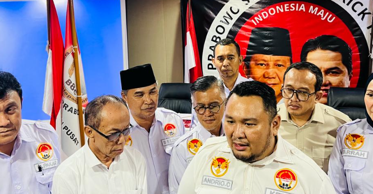 Tak Tergoda Pesona Gibran, B8C Setia Dukung Prabowo-Erick