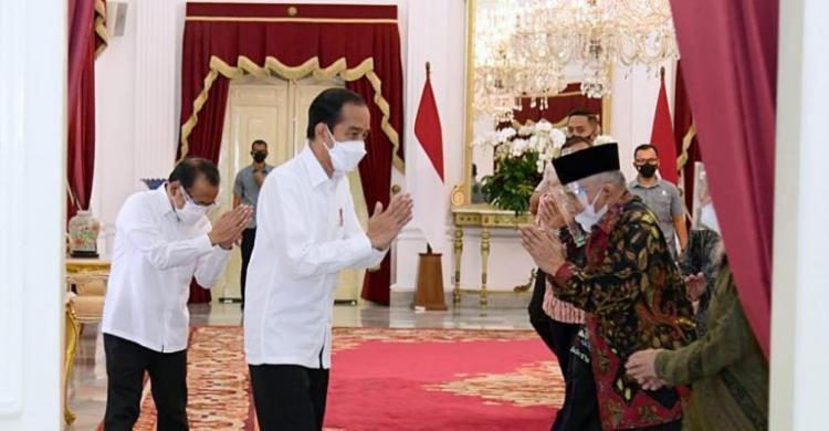 Undang Amien Ke Istana Ke Tukang Caci Maki Pun, Jokowi Masih Beri Salam