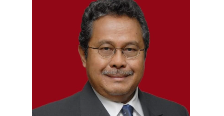 Alm Fahmi Idris Menerima Penghargaan Bintang Mahaputera Utama atas Kontribusinya dalam Memperkuat Industri Nasional Alm Fahmi Idris Menerima Penghargaan Bintang Mahaputera Utama atas Kontribusinya dalam Memperkuat Industri Nasional