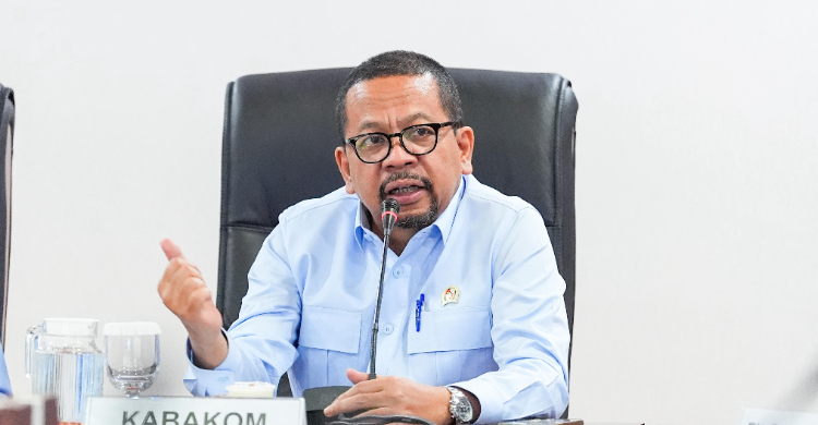https://rm.id/images/berita/750x390/apresiasi-pembekalan-seskab-teddy-qodari-teladan-bagi-taruna-akmil_317769.jpg