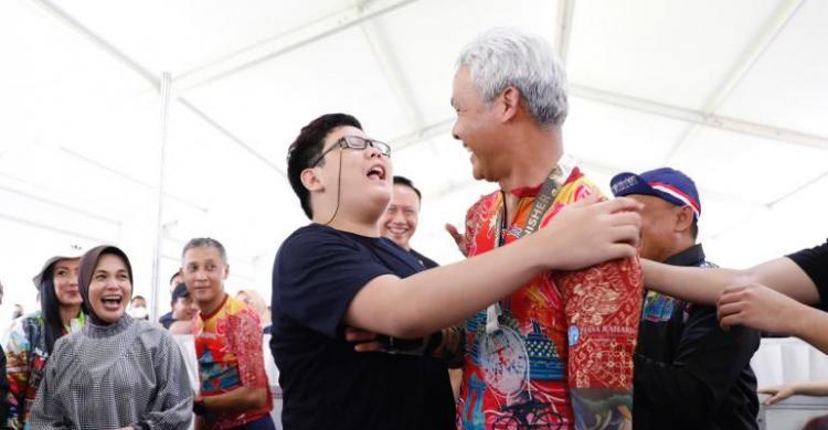 Bertemu Ganjar Di Tour De Borobudur, Anak Berkebutuhan Khusus Kegirangan