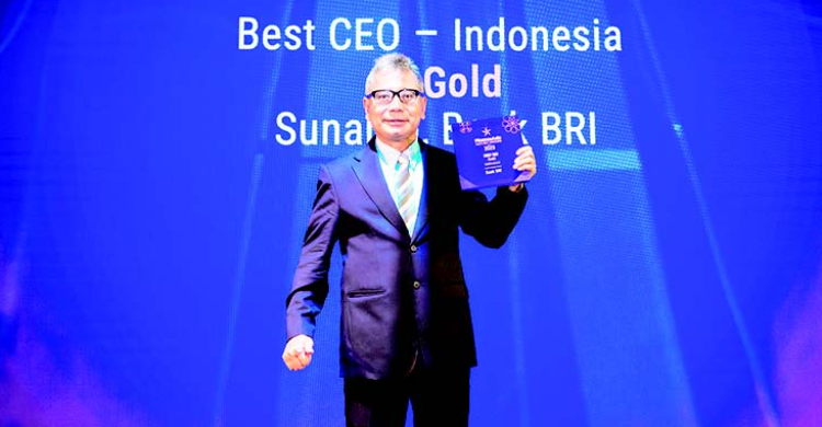 Bukukan Kinerja Terbaik, Sunarso Raih The Best CEO