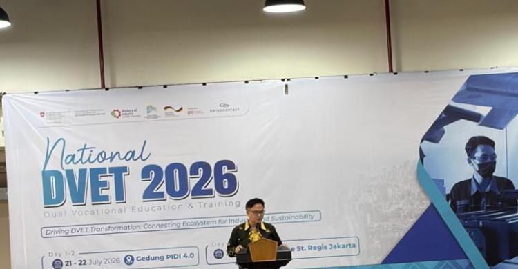 https://rm.id/images/berita/750x390/hadapi-era-ai-dan-industri-hijau-kemenperin-perkuat-pendidikan-vokasi_318474.jpeg