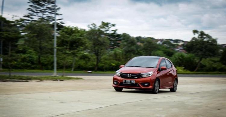 Honda Brio Masih Jadi Mobil Terlaris