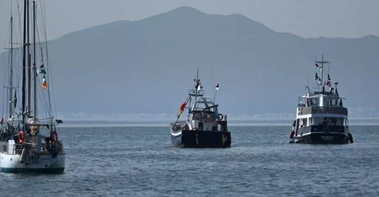 Kapal Bantuan Kemanusiaan Menuju Gaza Diserang Drone di Laut Tunisia