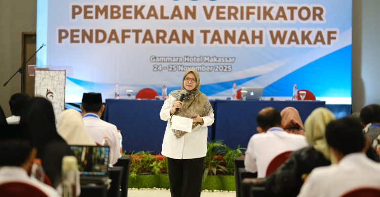https://rm.id/images/berita/750x390/kemenag-perkuat-verifikator-wakaf-untuk-layanan-yang-lebih-profesional_291874.jpg